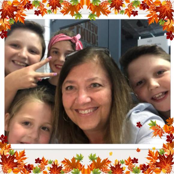 Meet your Posher, Donna - Picture 1 of 1